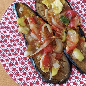 Aubergines rôties et compotée de tomates au miel