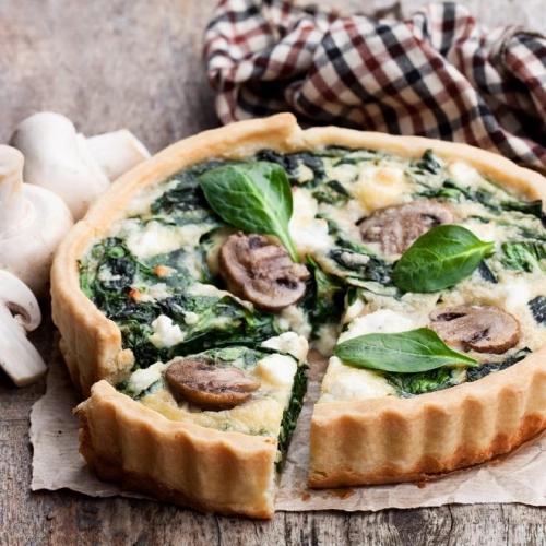 Quiche au vert de blettes, champignons et tofu