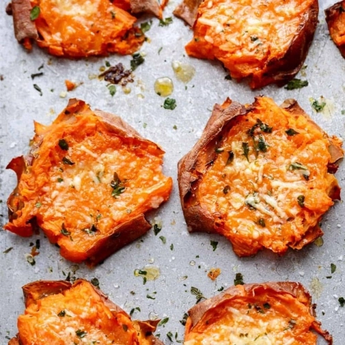 Patates douces écrasées au parmesan (Smashed Sweet Potatoes)