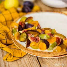 Tarte pannacotta aux prunes, figues et poires