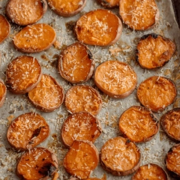 Patates douces écrasées au parmesan (Smashed Sweet Potatoes)