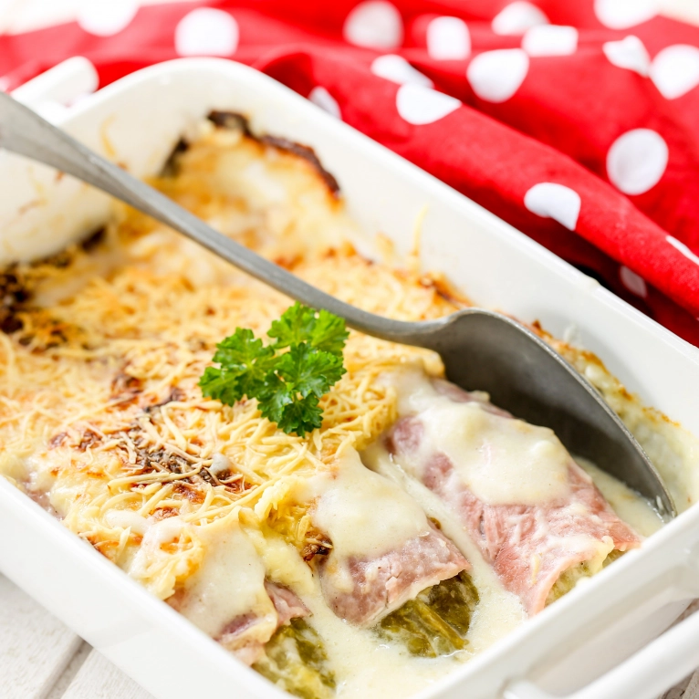 Gratin d'endives au jambon et à la béchamel