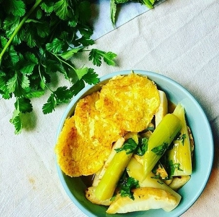 Crique de courge spaghetti et salade de poireaux tiède