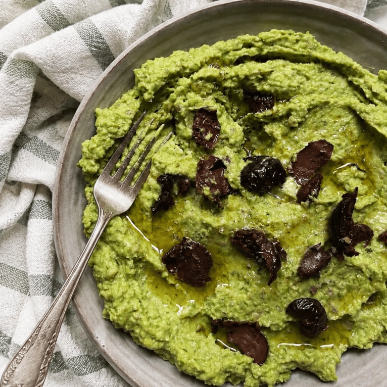Crème avocat, petits pois et basilic