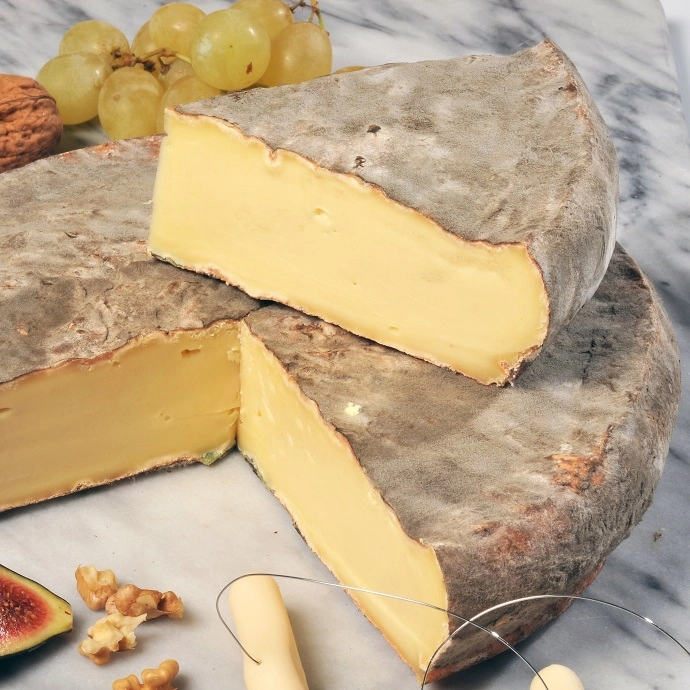 VIDÉO. Des fromages affinés dans un ancien tunnel ferroviaire en Corrèze