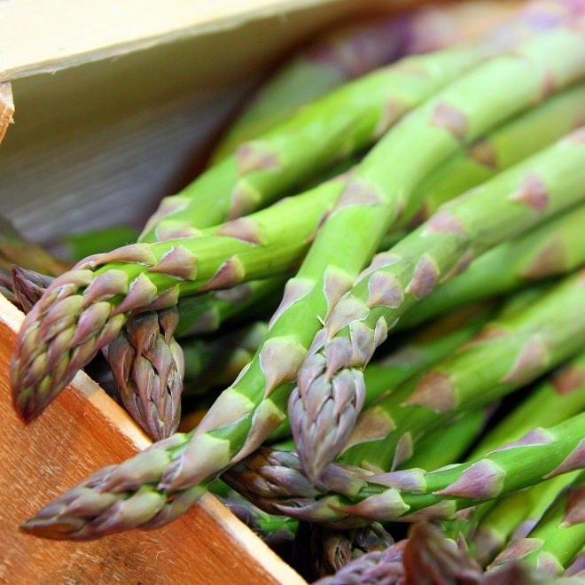 Cagette d'asperges vertes