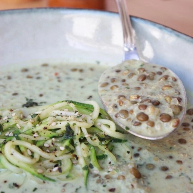 Gaspacho surprise aux courgettes