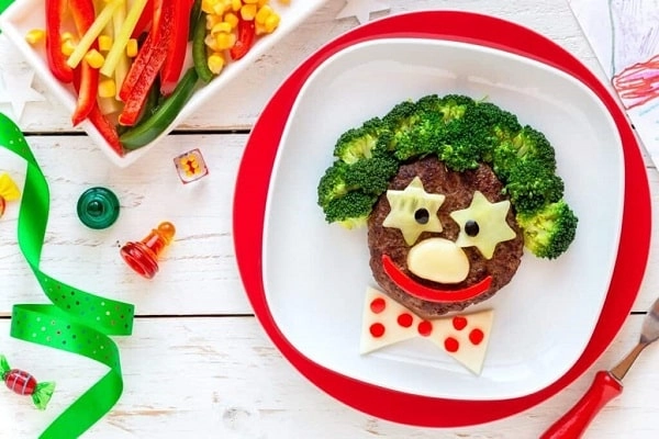 Assiette légumes amusante pour les enfants : le petit clown