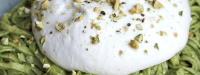 Pâtes aux épinards et burrata